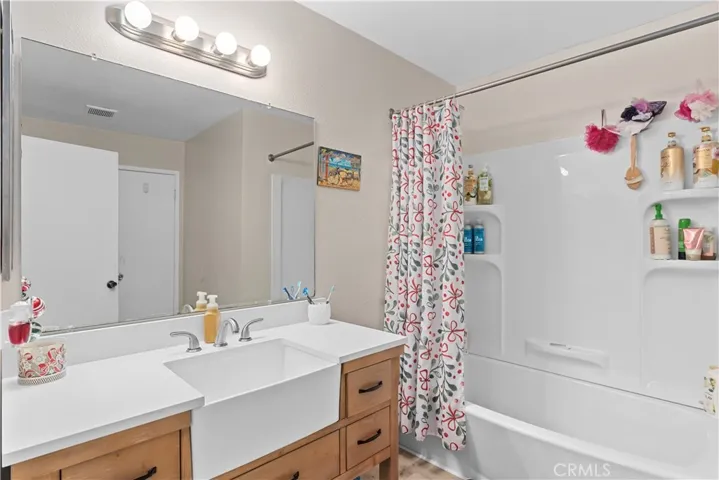 1339 N Bradley Road 5, Santa Maria, California 93454