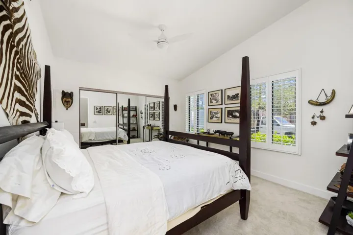 37-web-or-mls-BC+Lincoln_OPMG_0424_037