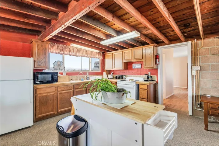 1388 Hales Drive, 29 Palms, California 92277