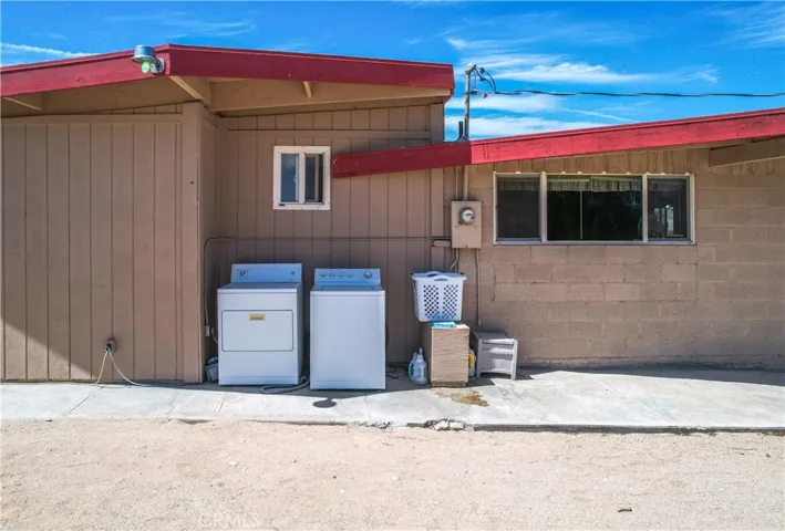 1388 Hales Drive, 29 Palms, California 92277