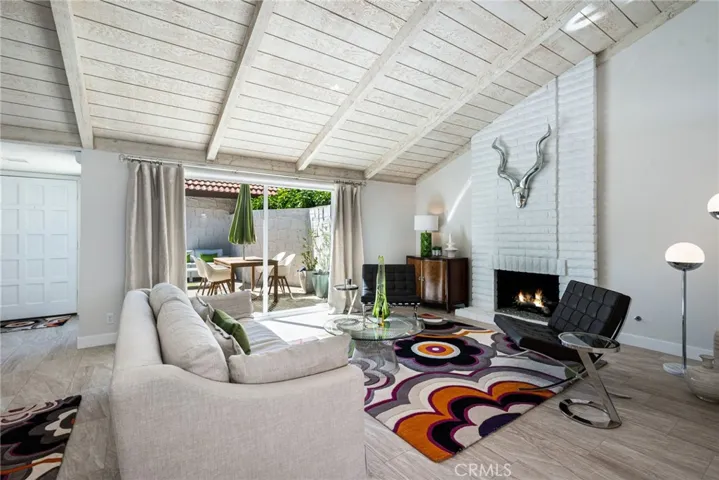 2355 S Gene Autry Trl C, Palm Springs, California 92264