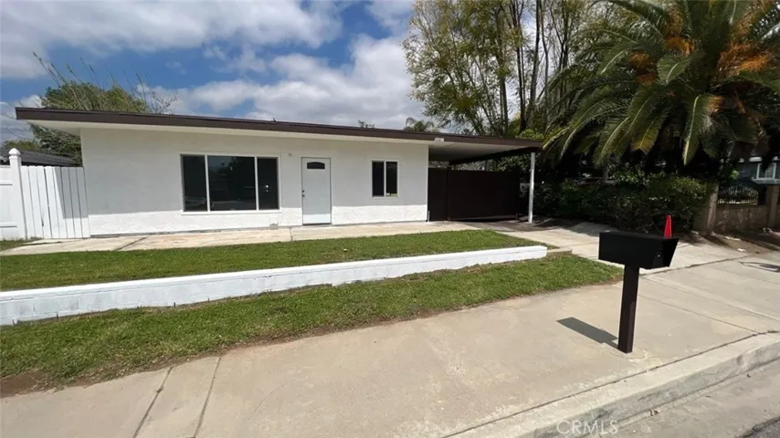 26588 14th Street, Highland, California 92346