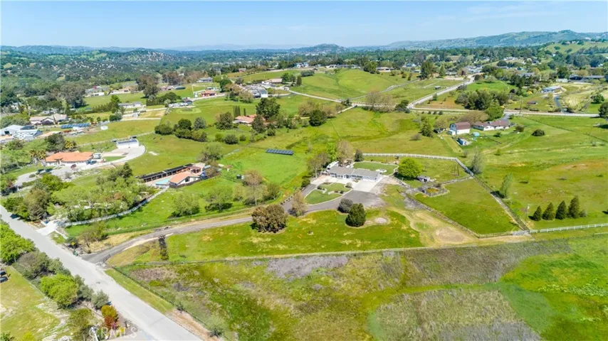 9125 Santa Margarita Road, Atascadero, California 93422