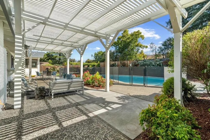 20372 Miljevich Drive, Saratoga, California 95070