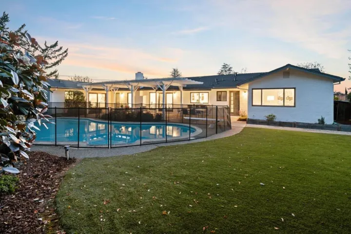 20372 Miljevich Drive, Saratoga, California 95070