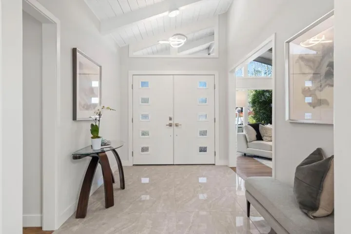 20372 Miljevich Drive, Saratoga, California 95070