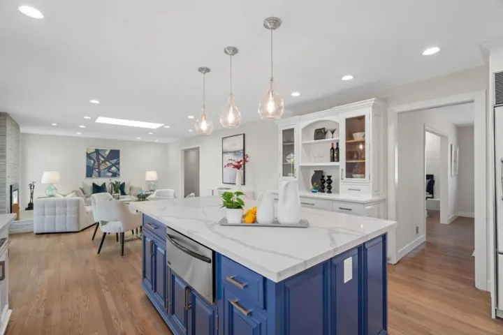 20372 Miljevich Drive, Saratoga, California 95070