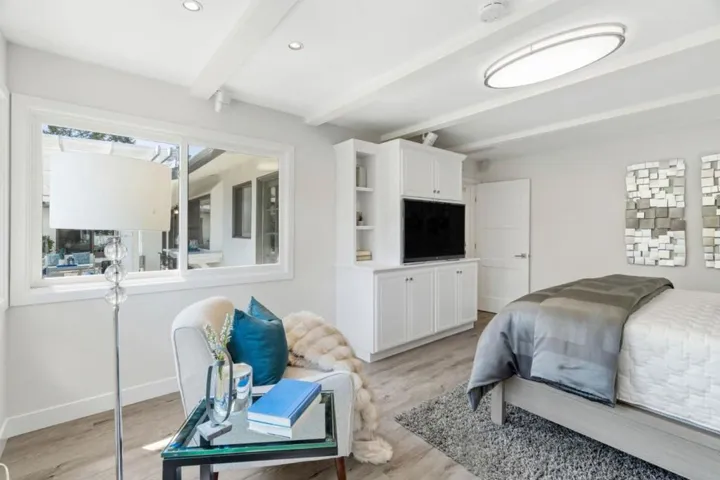 20372 Miljevich Drive, Saratoga, California 95070