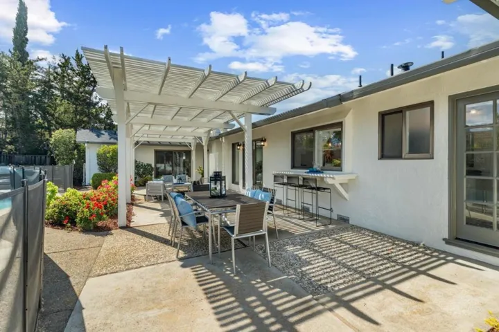 20372 Miljevich Drive, Saratoga, California 95070