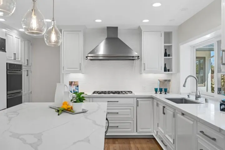 20372 Miljevich Drive, Saratoga, California 95070