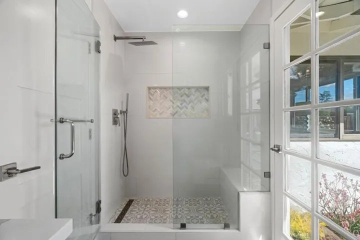 20372 Miljevich Drive, Saratoga, California 95070