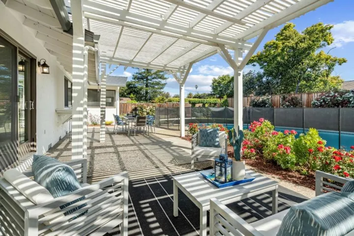 20372 Miljevich Drive, Saratoga, California 95070