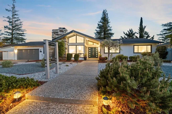 20372 Miljevich Drive, Saratoga, California 95070