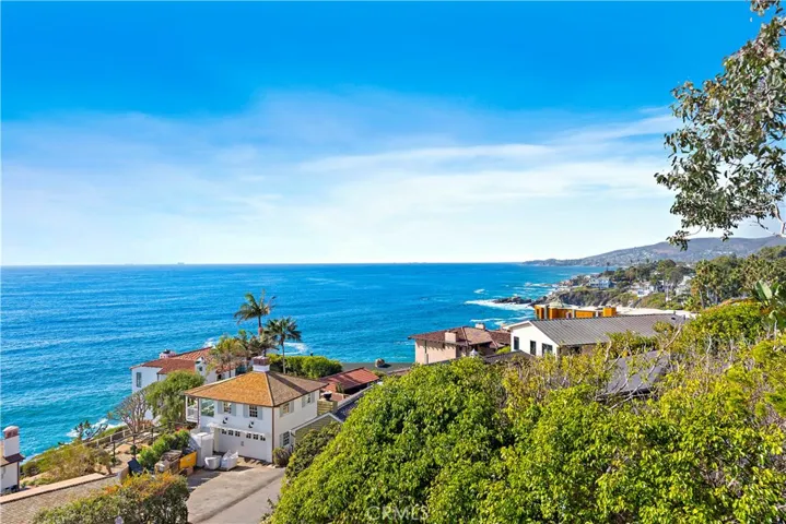 2623 Victoria Drive, Laguna Beach, California 92651