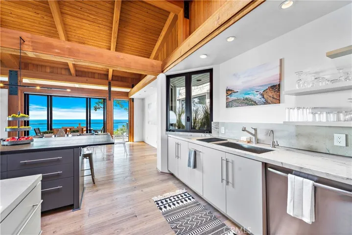 2623 Victoria Drive, Laguna Beach, California 92651