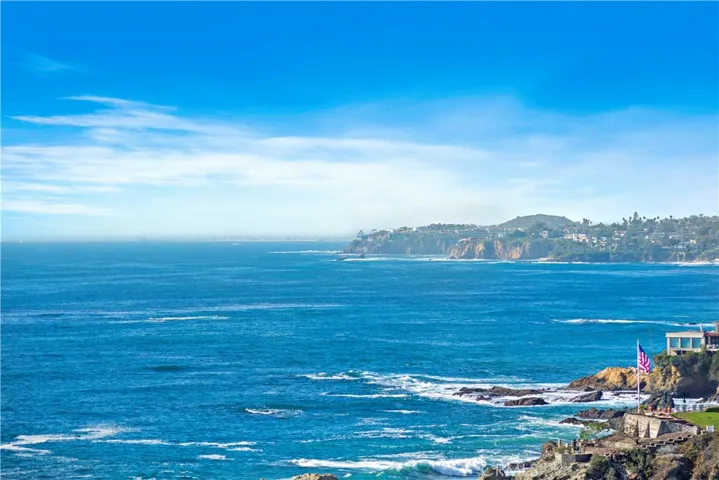 2623 Victoria Drive, Laguna Beach, California 92651