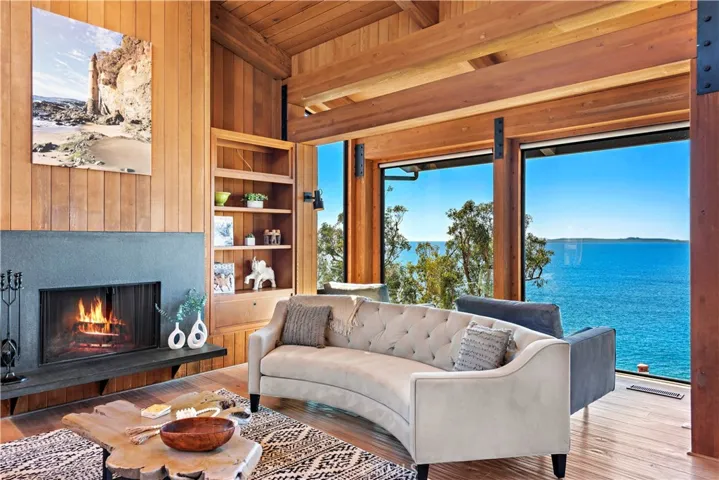 2623 Victoria Drive, Laguna Beach, California 92651