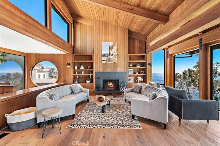 2623 Victoria Drive, Laguna Beach, California 92651