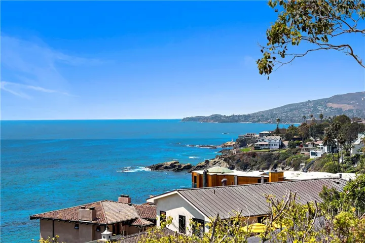 2623 Victoria Drive, Laguna Beach, California 92651