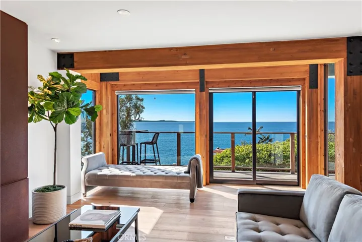 2623 Victoria Drive, Laguna Beach, California 92651