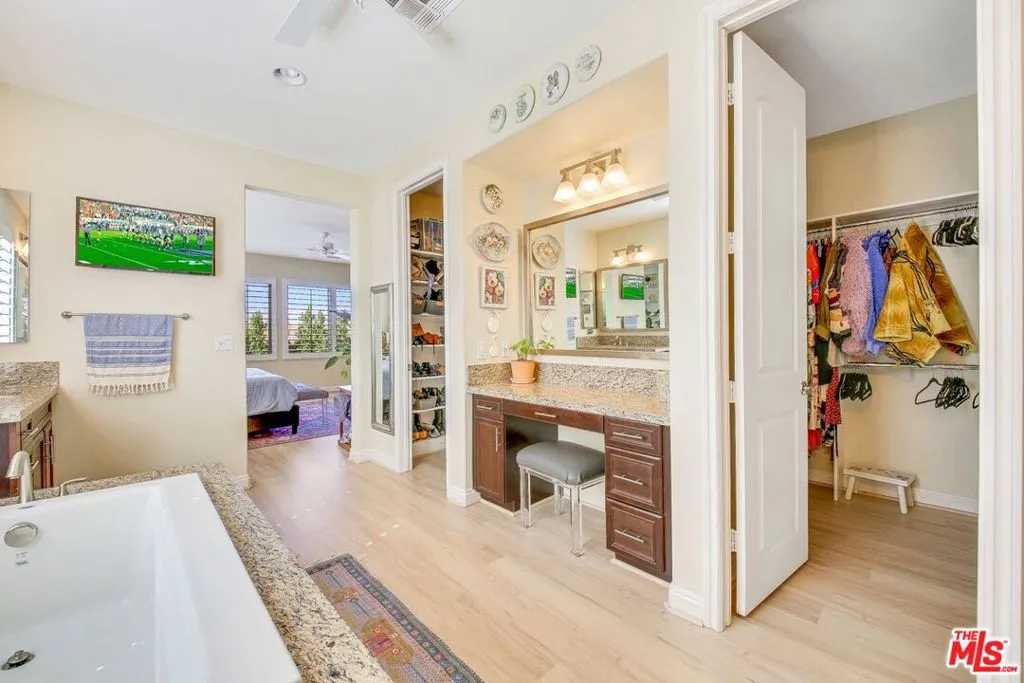73680 Picasso Drive, Palm Desert, California 92211 home-pic-43