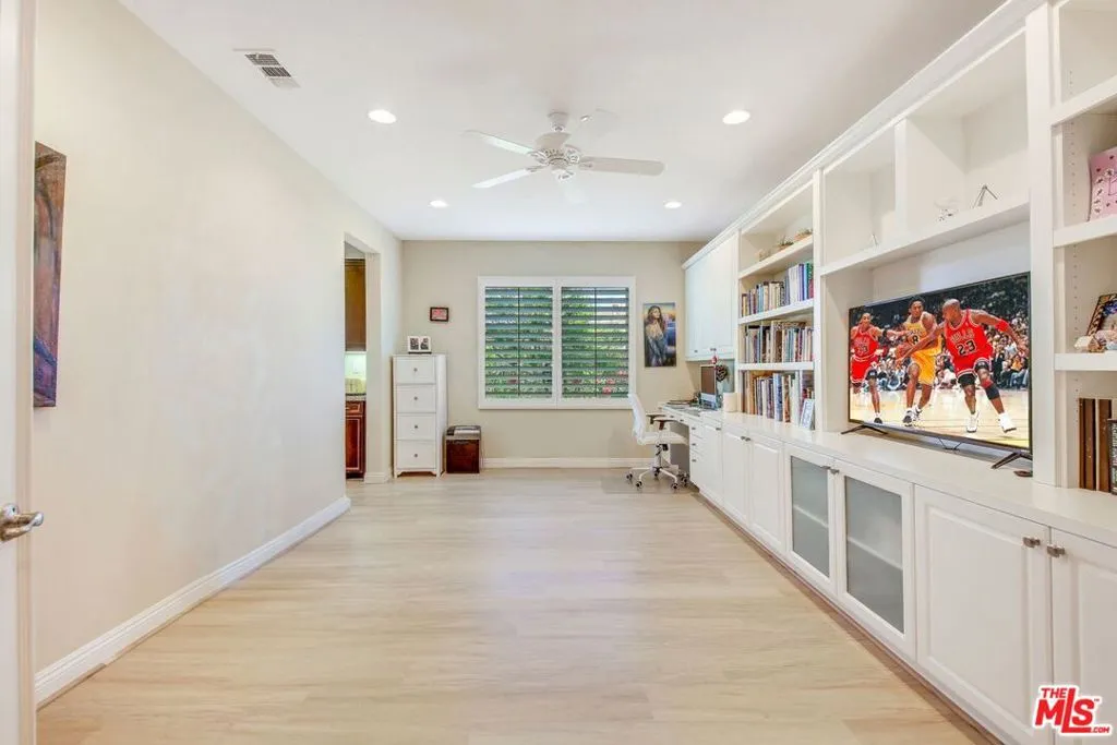 73680 Picasso Drive, Palm Desert, California 92211 home-pic-37