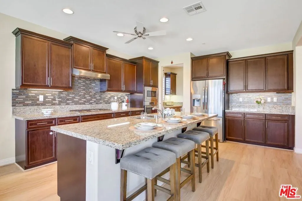 73680 Picasso Drive, Palm Desert, California 92211 home-pic-31