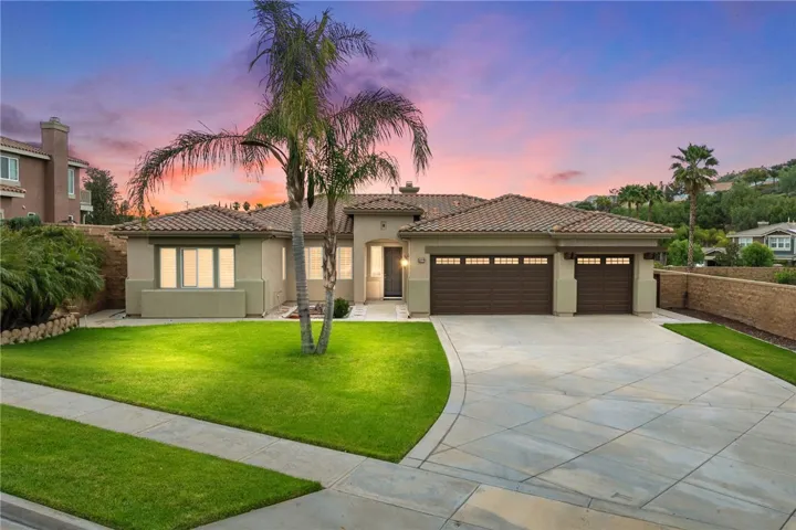 619 Barbre Lane, Corona, California 92879