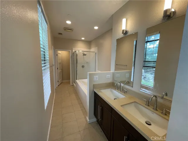 501 W Maple Avenue, Orange, California 92868