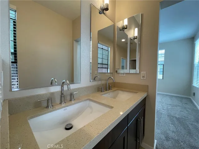 501 W Maple Avenue, Orange, California 92868