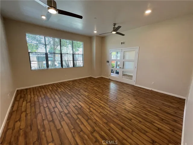 501 W Maple Avenue, Orange, California 92868