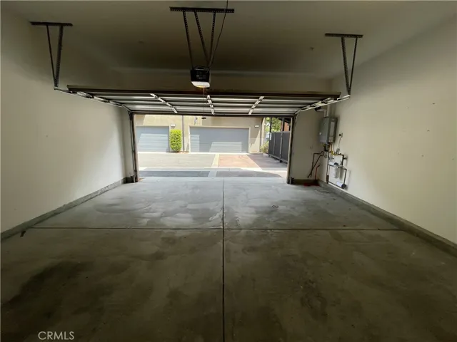 501 W Maple Avenue, Orange, California 92868
