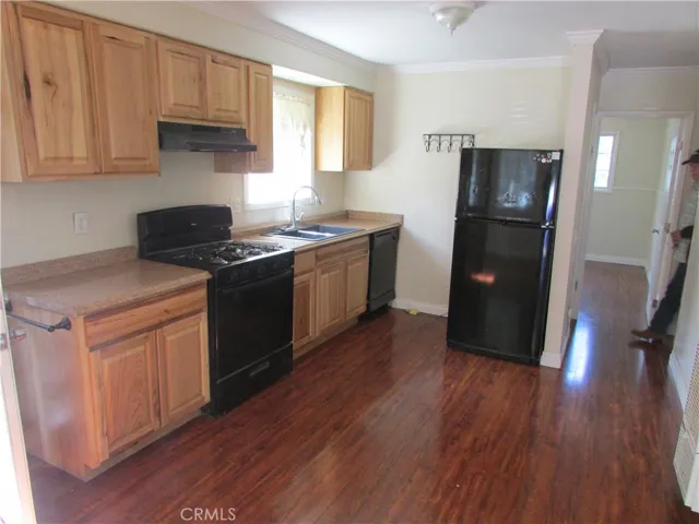 25000 Saxon Drive, Crestline, California 92325
