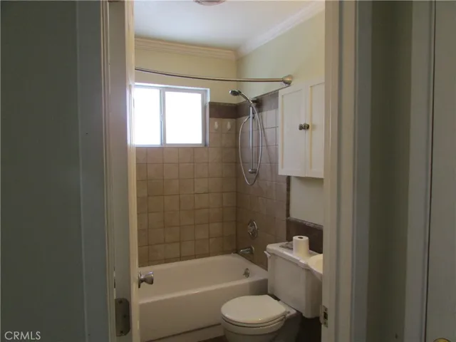 25000 Saxon Drive, Crestline, California 92325
