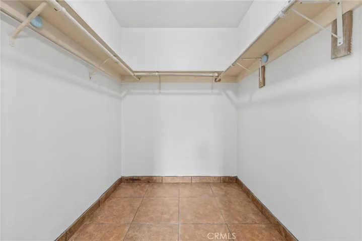 5804 Medio Luna Avenue, Bakersfield, California 93306