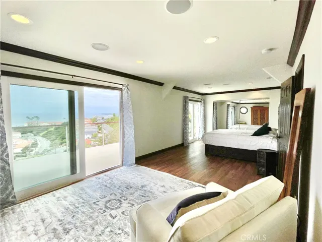Spacious Owners Suite - with large sitting area and amazing views