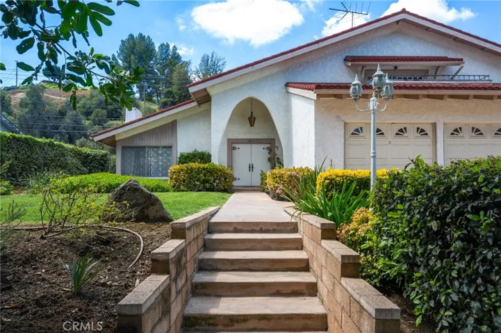 2431 Sarandi Grande Drive, Hacienda Heights, California 91745