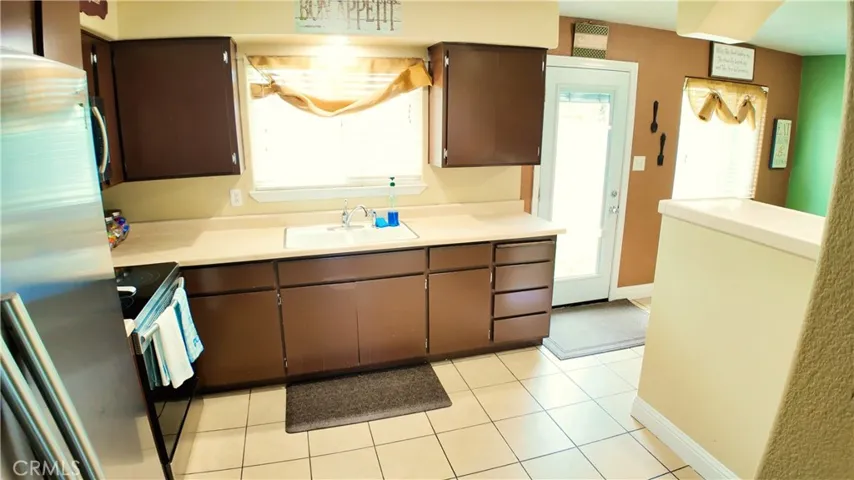 2263 1st Street, Atwater, California 95301