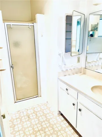 En-Suite Primary Bathroom