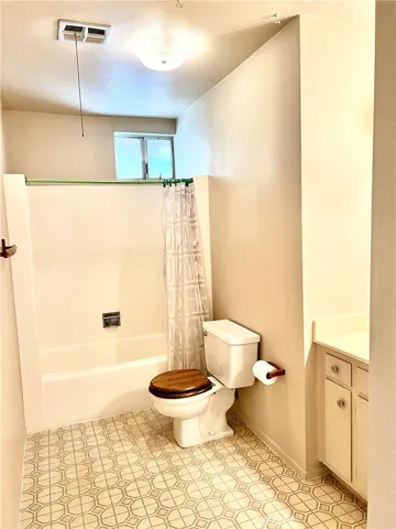 2nd Bathroom