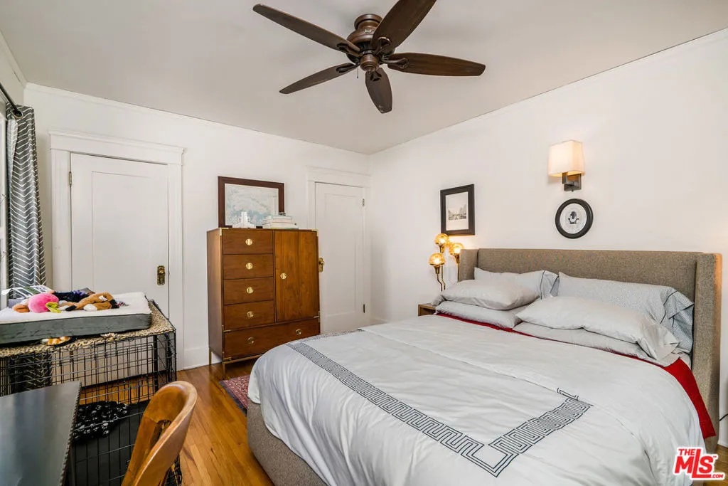 106 N Ridgewood Place, Los Angeles, California 90004 home-pic-20