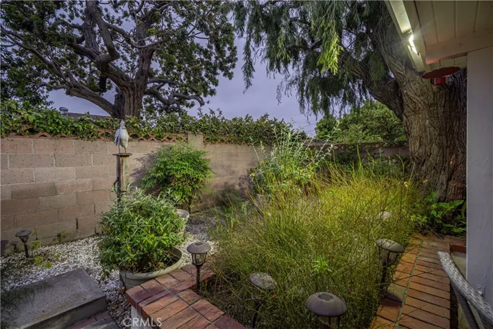 6122 Huntley, Garden Grove, California 92845