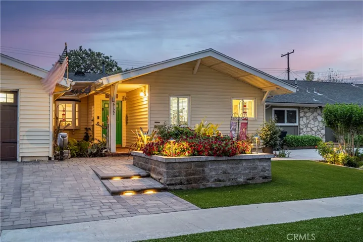 6122 Huntley, Garden Grove, California 92845