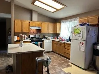 1801 Rockview Way, Coalinga, California 93210