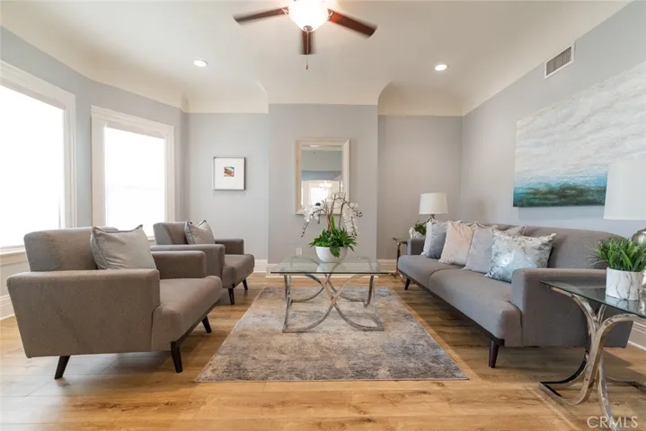 1329 Linwood Avenue, Los Angeles, California 90017