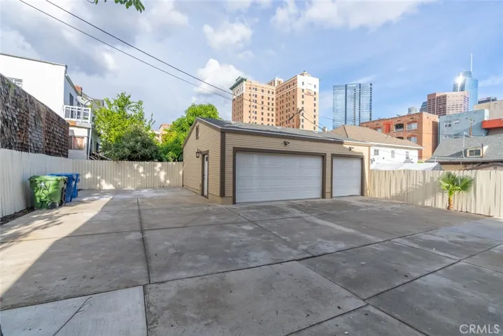 1329 Linwood Avenue, Los Angeles, California 90017