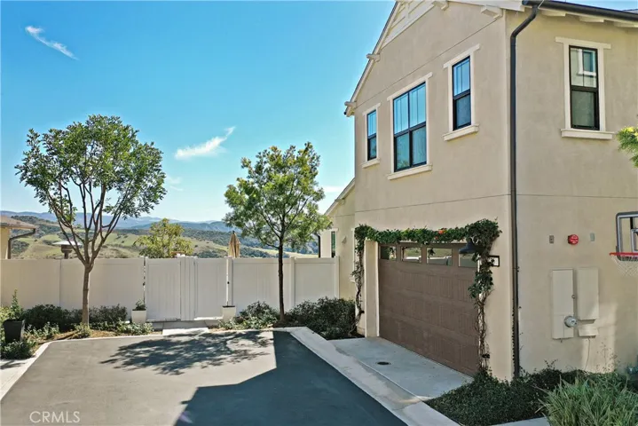 56 Vasto Street, Rancho Mission Viejo, California 92694