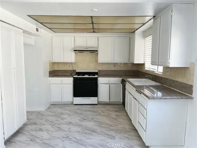 11331 Elliott Avenue 10, El Monte, California 91732
