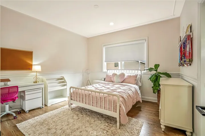2509 N Poinsettia Avenue, Manhattan Beach, California 90266