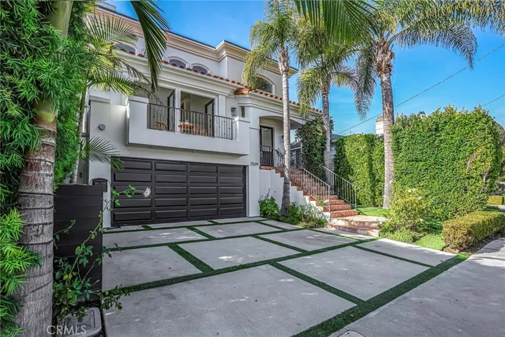 2509 N Poinsettia Avenue, Manhattan Beach, California 90266